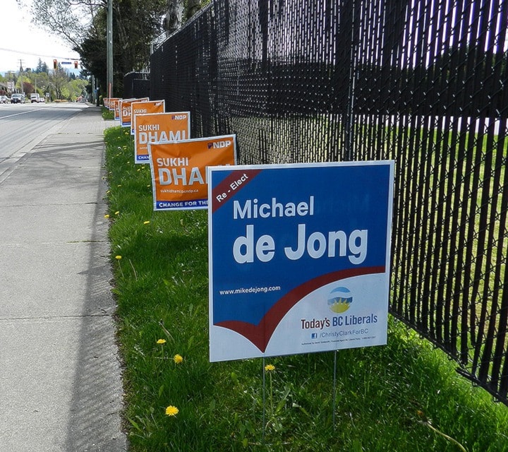 37278abbotsfordelectionsigns