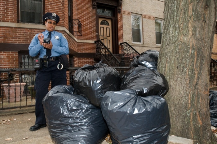 81627BCLN2007NYCwasteofficer-7web