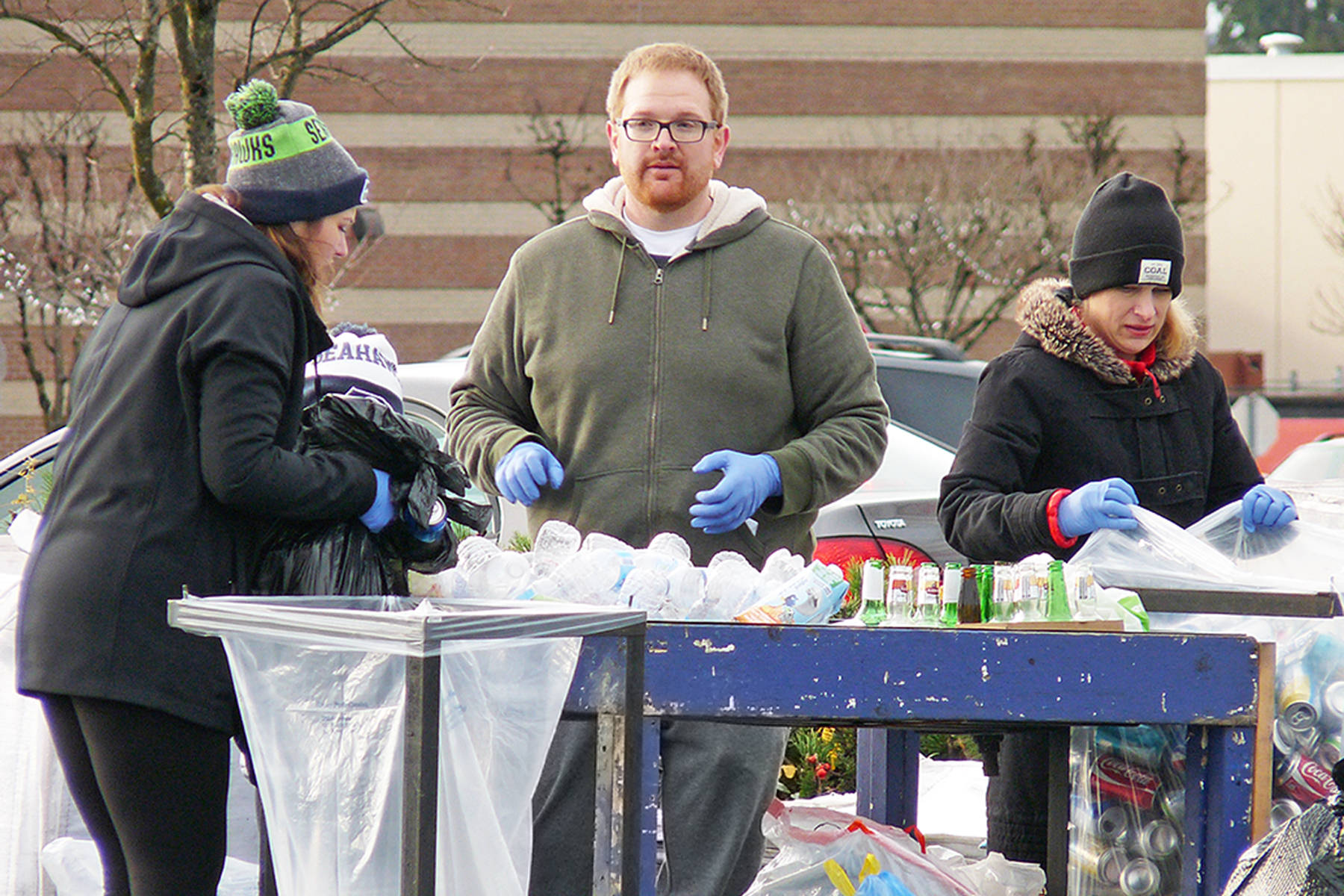 9442950_web1_copy_171118-LAT-Keian-bottle-drive-sorting