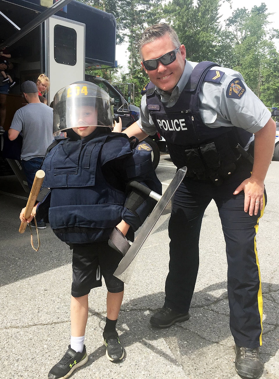 17208194_web1_rcmp2