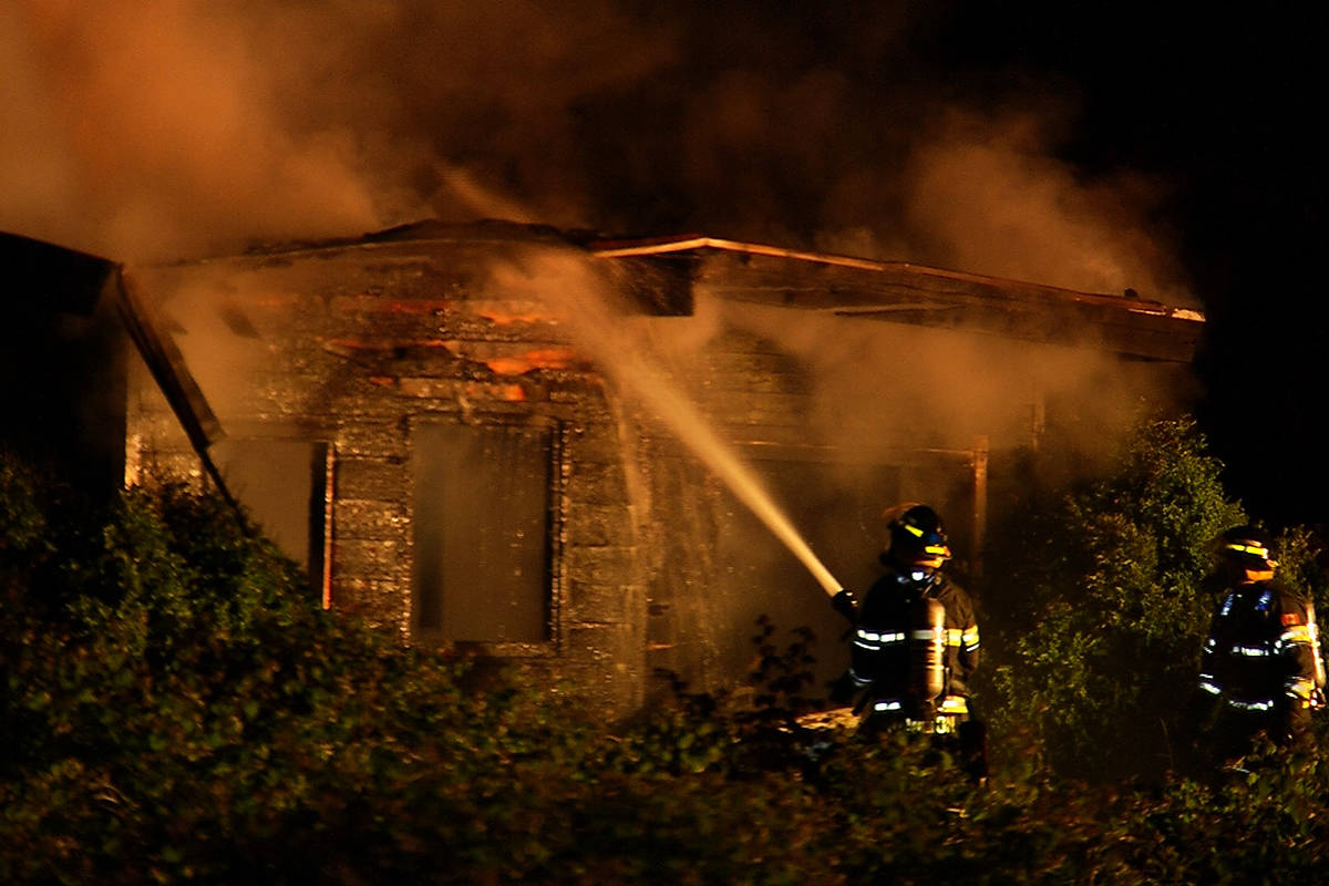 17213467_web1_190610-ABB-Abandoned-house-fire_1