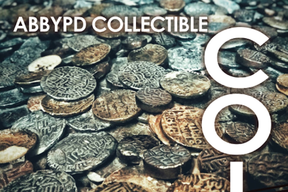 18897644_web1_Police-coins