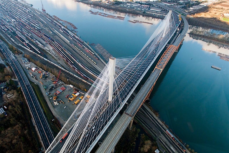 18900856_web1_20190605-BPD-Port-Mann-Bridge-east-TIcorp