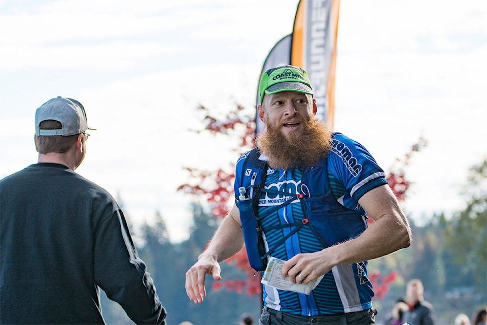 23607014_web1_201210-CPL-Runner-RunOffRoad-GaryRobbins-Chilliwack_1