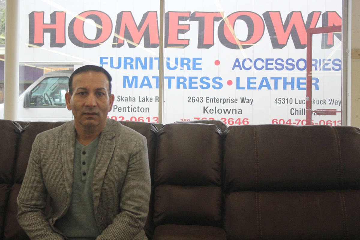 Hometown farnichar deals