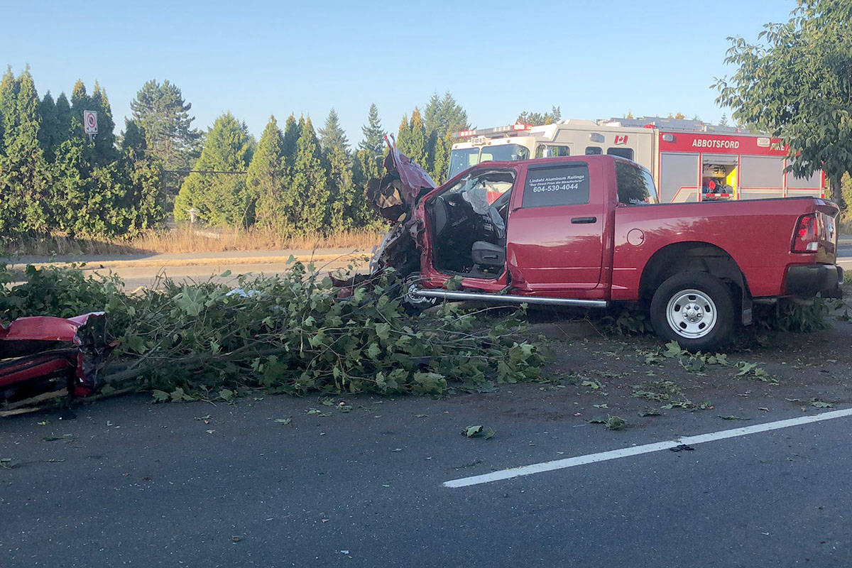 UPDATE Medevacs called in for 3vehicle crash on Maclure Road in