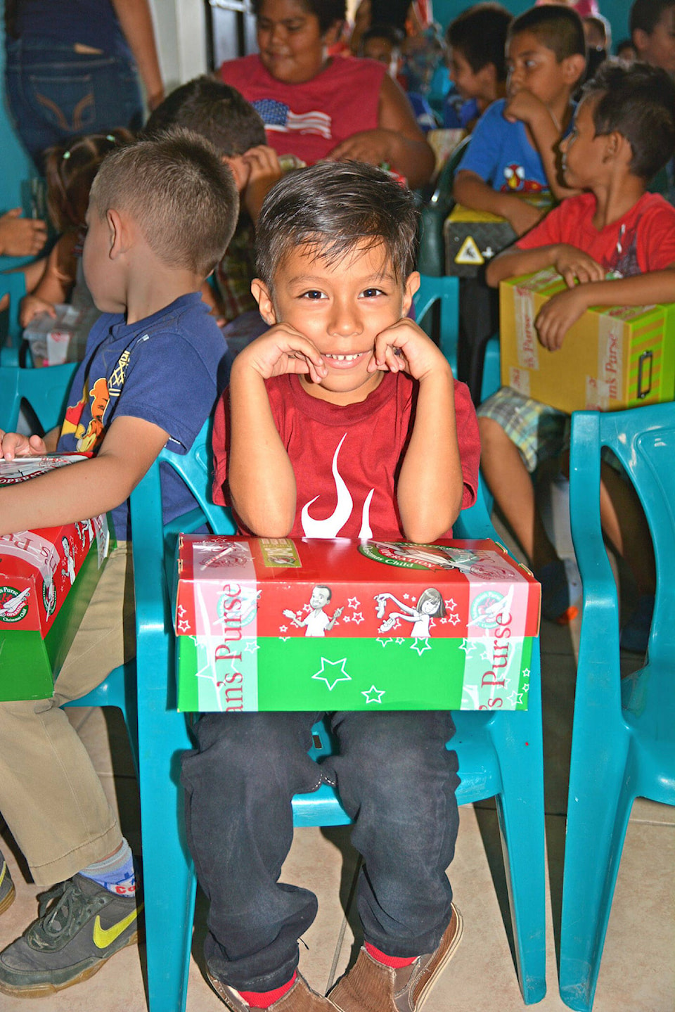 28061403_web1_220204-CPL-Operation-Xmas-Child-Shoeboxes-Delivered_1