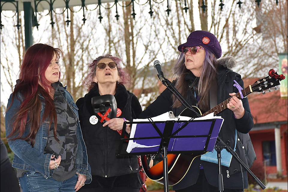 Tracy Scott (left) and Kat Wahamaa (right) spoke at the Moms Stop The Harm event on Saturday. (Neil Corbett/The News)