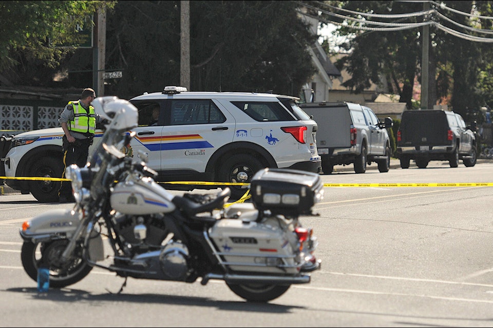 RCMP had a section of Yale Road blocked in Chilliwack between Broadway and Menzies streets. (Jenna Hauck/ Chilliwack Progress)