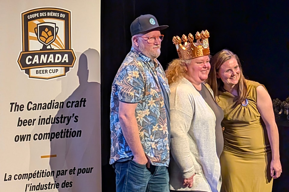 beer-mile-zero-brewings-michelle-and-micheal-morgan-accepting-one-of-their-two-awards-at-the-canada-beer-cup-photo-by-mathieu-poirier-cropped
