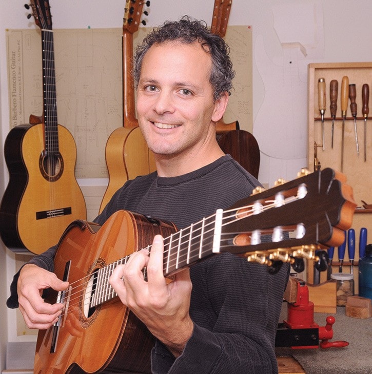 Marcus Dominelli Luthier 3