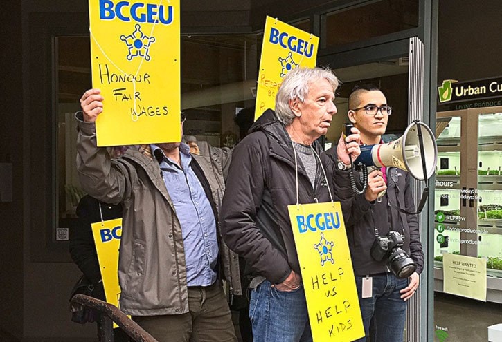 76981BCLN2007BCGEUWorkersRally