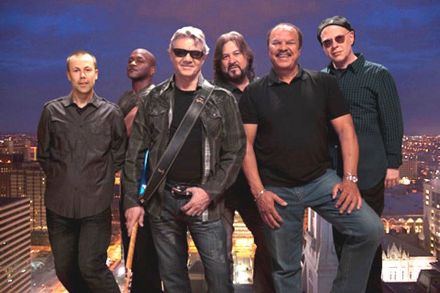 21340927_web1_171213-ABB-Steve-Miller-Band_1