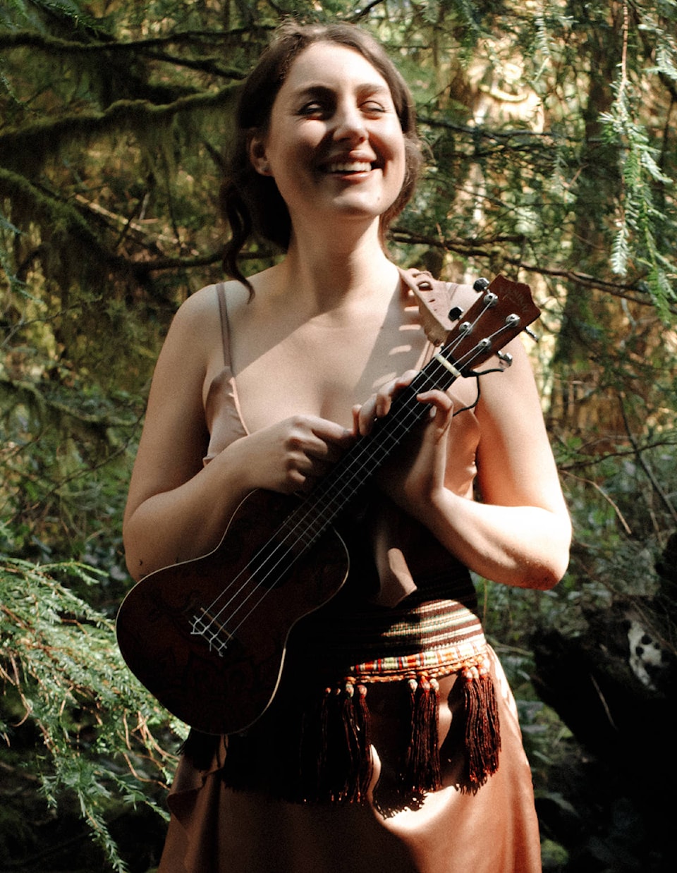 23016519_web1_201008-NBU-elise-boulanger-single-_2