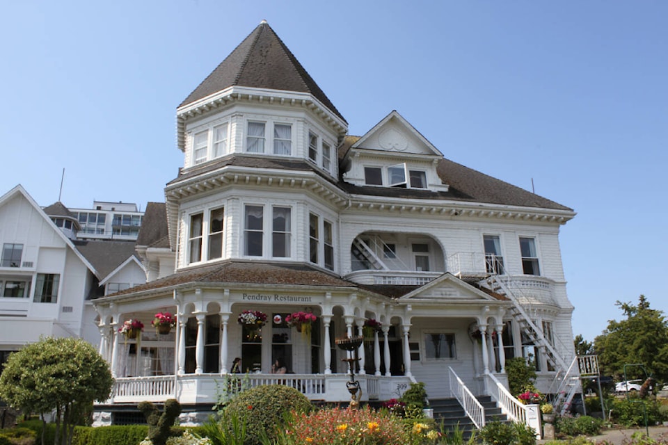33562570_web1_230614-VNE-BOTCoriginalneighbourhoods-OriginalNeighbourhoods_5
