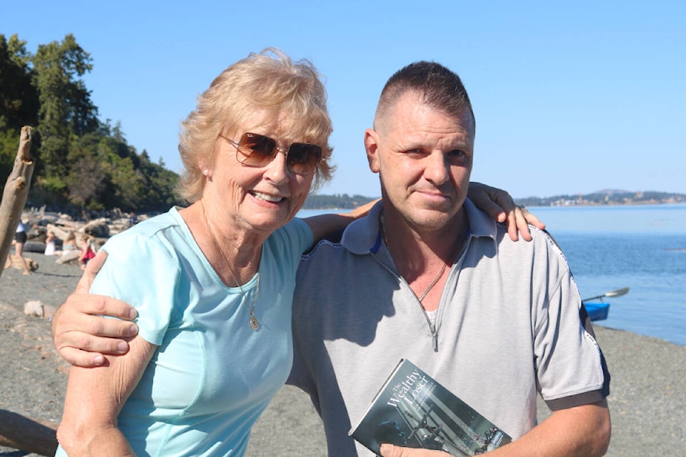 33687283_web1_230823-GNG-colwood-addict-author-_1
