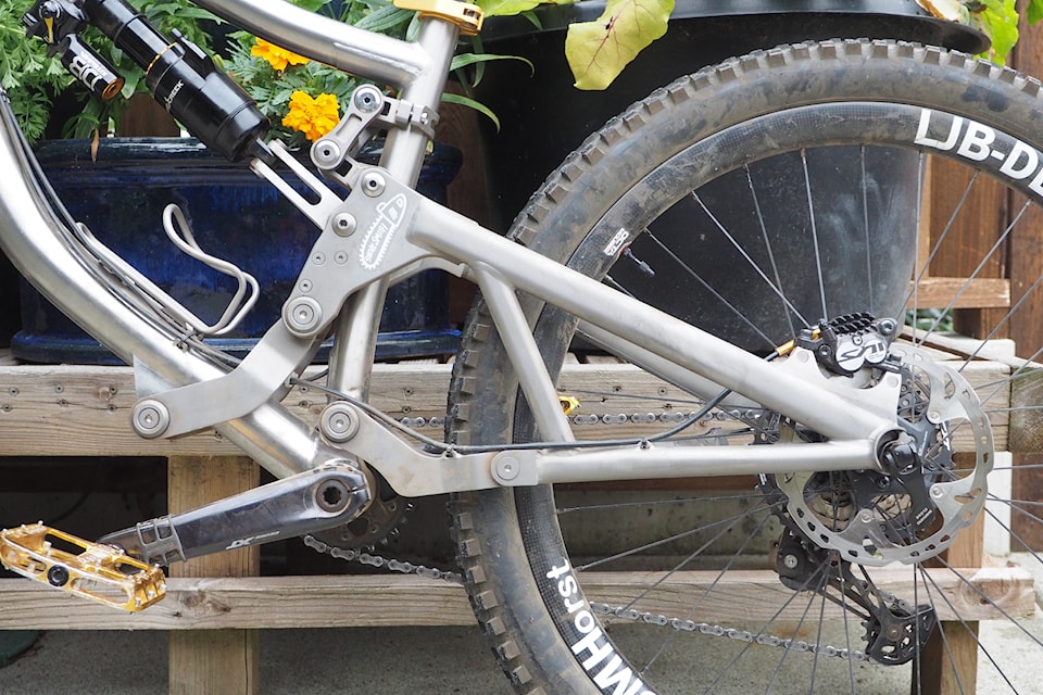 Mountain bike frame design sales