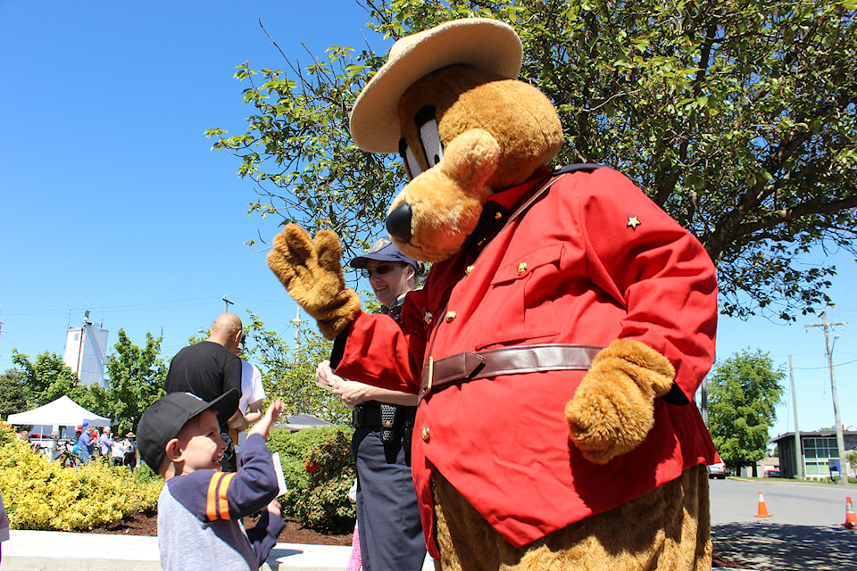 250502-nbu-safety-bear-img_1302