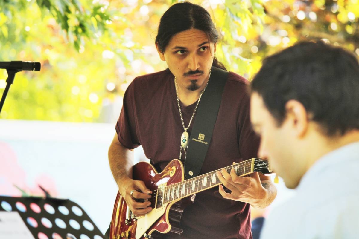 Nanaimo guitarist launching new music at concert this week