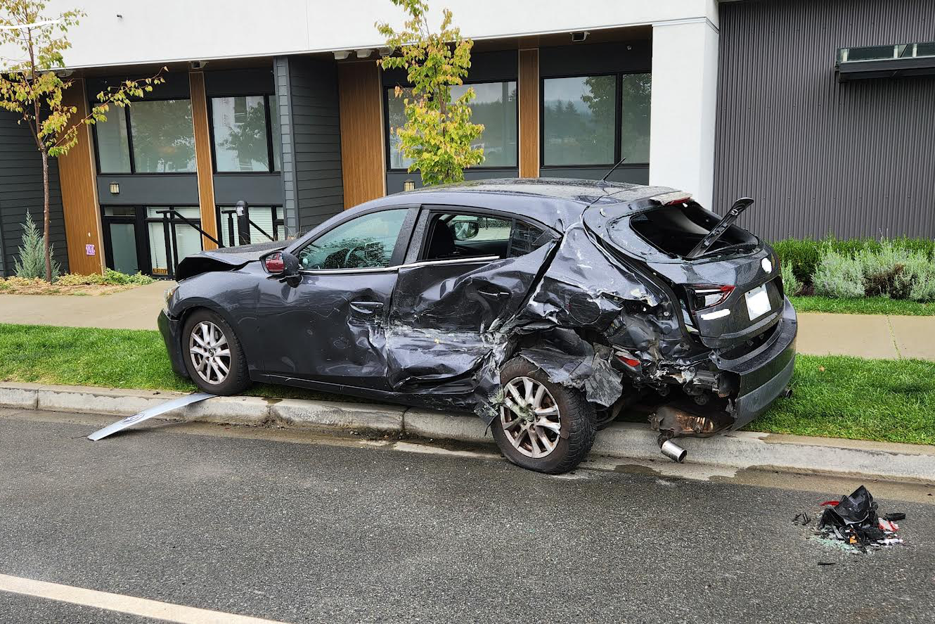 Driver crashes into multiple vehicles on both sides of the street in Nanaimo