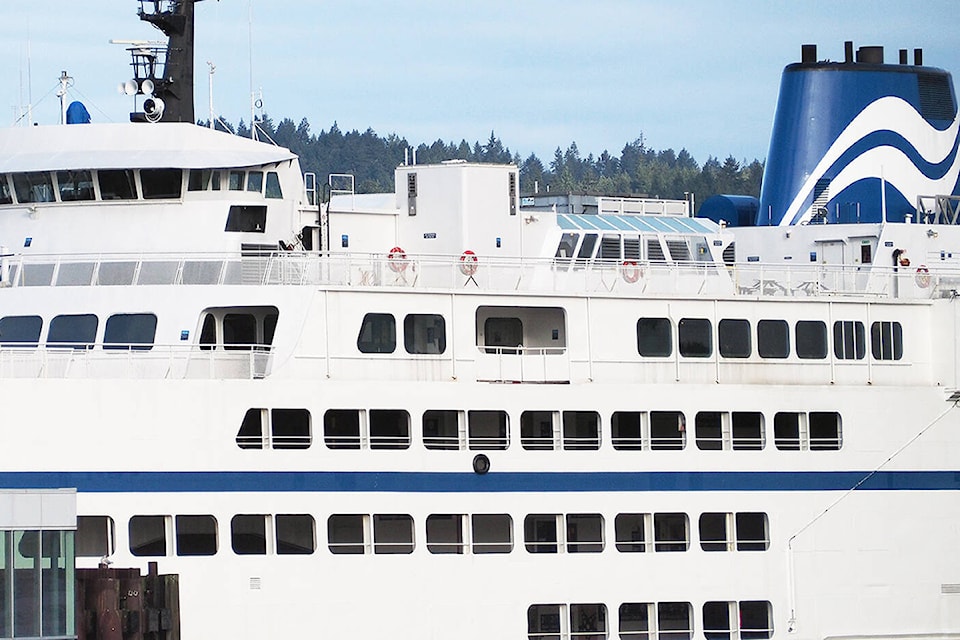 ferries-ferry-queen-of-oak-bay-departure-bay-_1