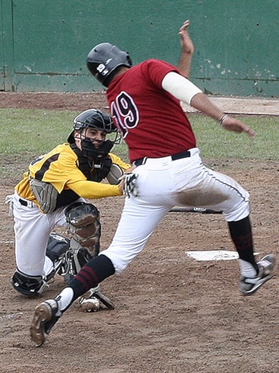 56779nanaimopirates_catcher_IMG_7440