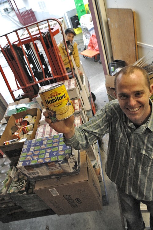 Donation gives Loaves and Fishes a lift Nanaimo News Bulletin