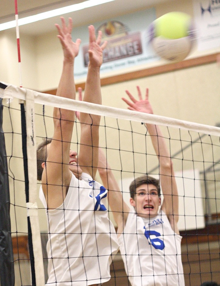 71101nanaimovolleyball_dover_IMG_9122