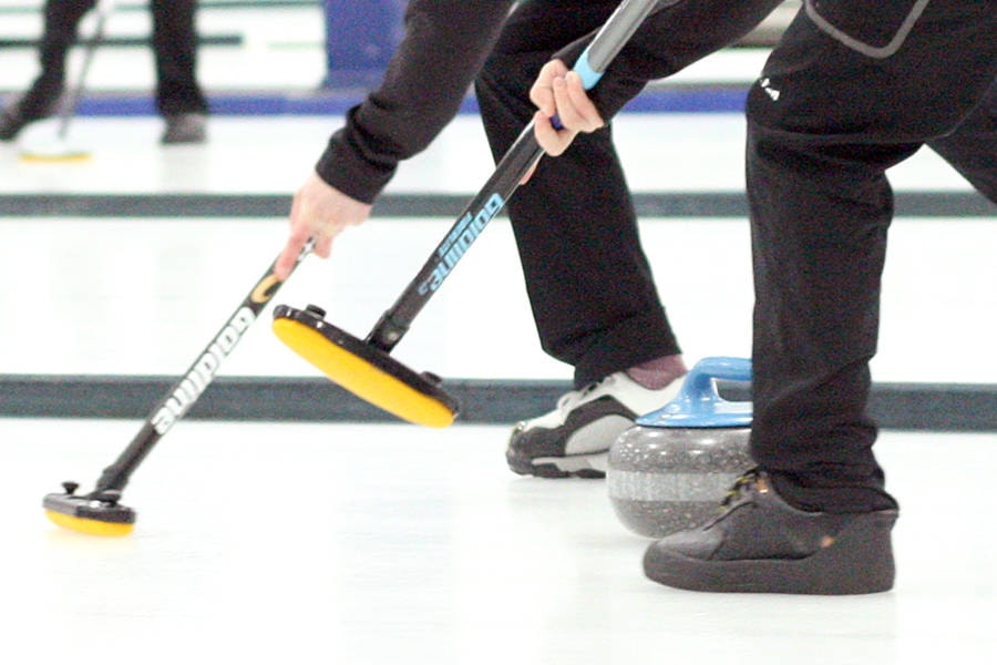 web1_curling-IMG_3386