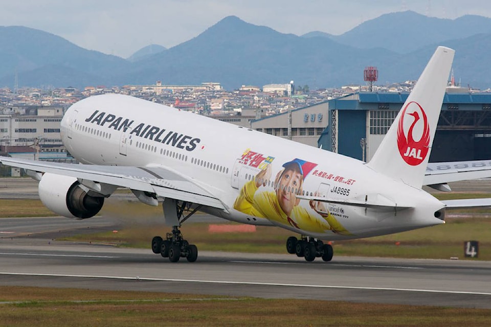 7702810_web1_Japan_Airlines_Boeing_777-200