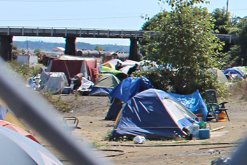 13436634_web1_180804-NBU-letter-tent-city-free_1