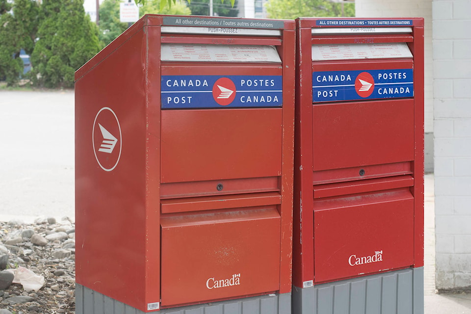 14044923_web1_180808-SAA-mail-boxes-canada-post3810