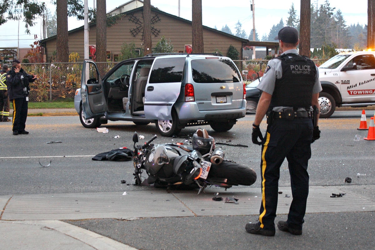 Motorcyclist dies in crash in front of Nanaimo North Library - Nanaimo ...