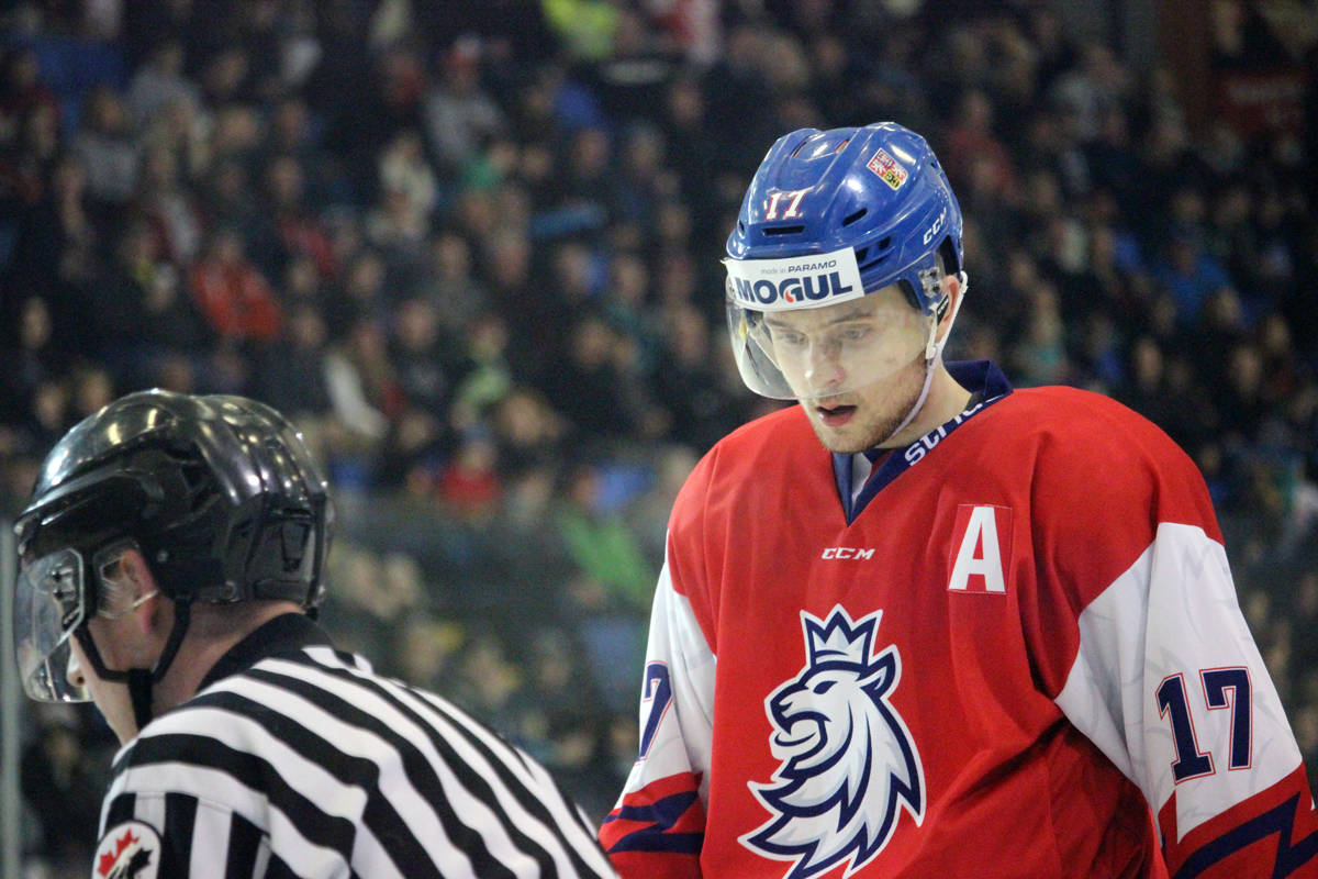 14914013_web1_181219-NBU-Czech-Republic-vs-Slovakia-in-Nanaimo-Ondrej-Machala-17-Forward-Pescod-Nicholas-2