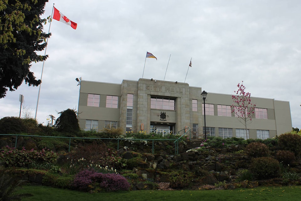 16165773_web1_City-Hall-Nanaimo-34