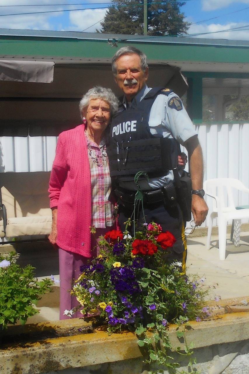 B.C. Mounties replace 91yearold grandma’s stolen hanging flower