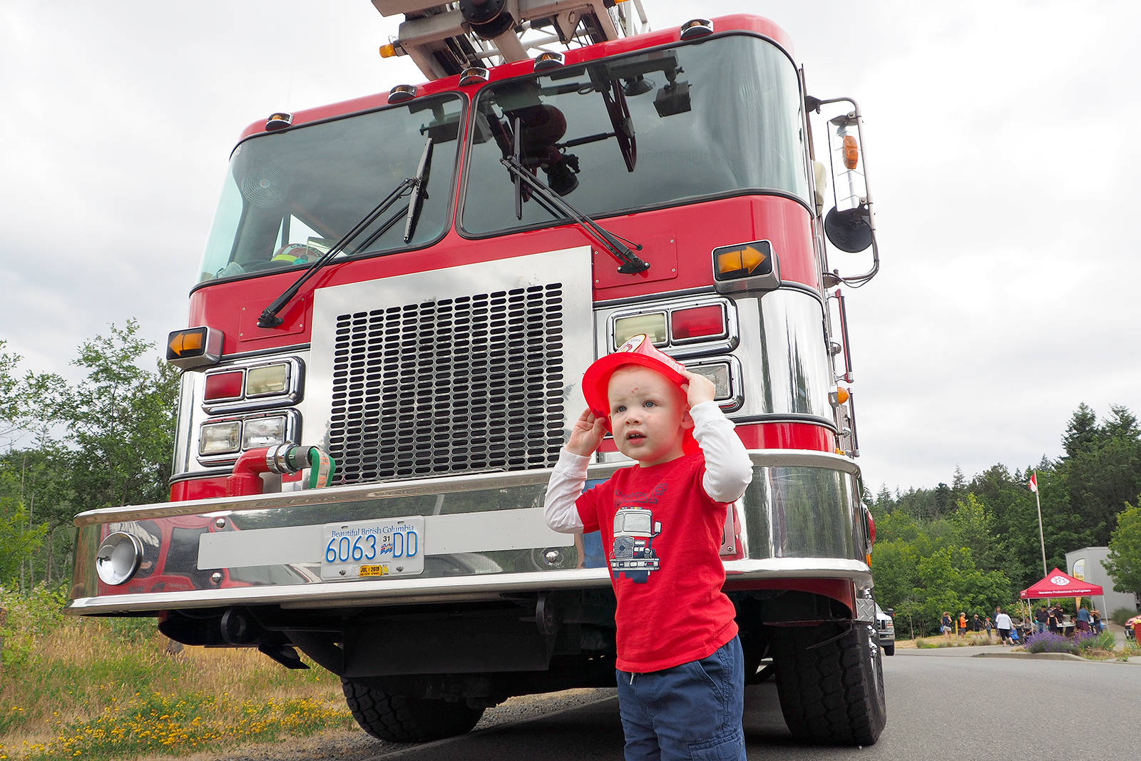 17382238_web1_190620-NBU-Nanaimo-fire-rescue-open-house---P6190397