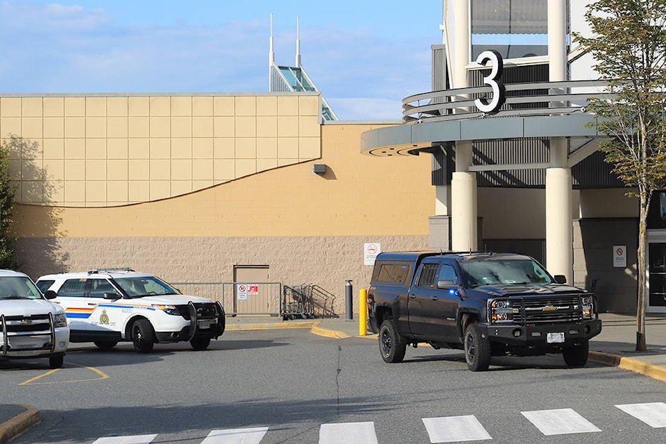 17713553_web1_190715-NBU-Woodgrove-Mall-incident_1