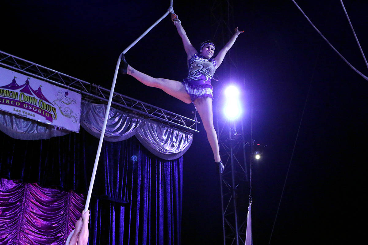 18591605_web1_high-rope-act