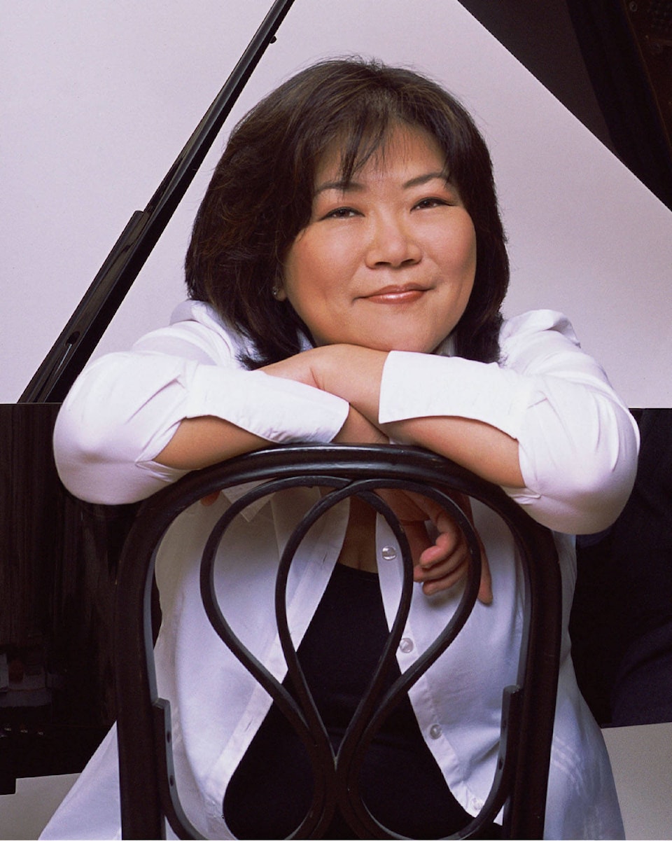 18889608_web1_191015-NBU-angela-cheng-pianist