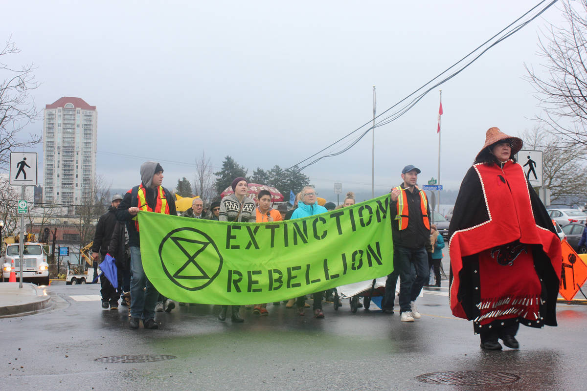 20105789_web1_200110-NBU-Wetsuweten-Nanaimo-Rally-002