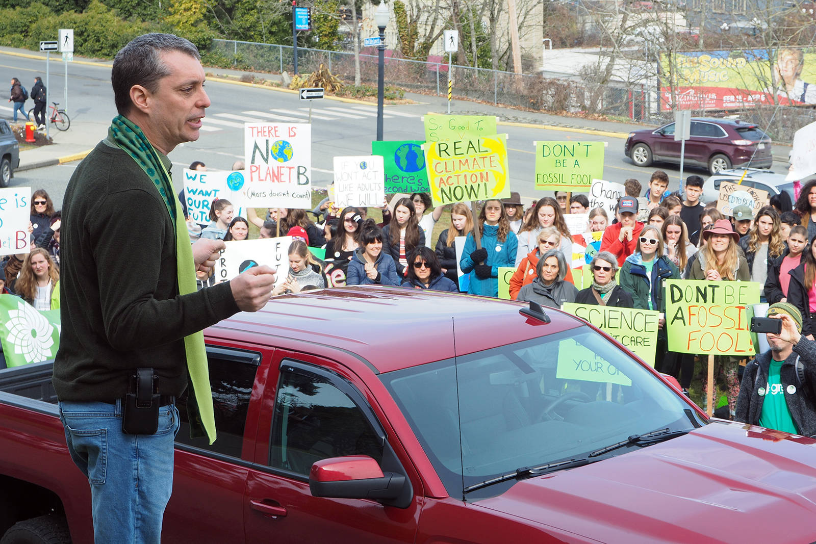 20199539_web1_190320-NBU-Global-Climate-Strike-4---P3152480