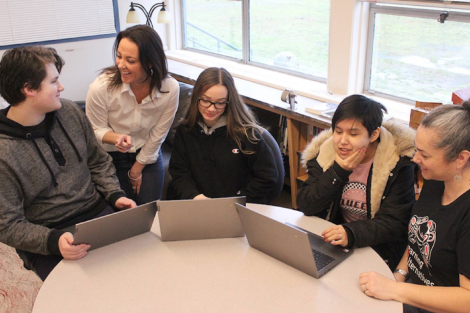 Nanaimo Learning Alternatives receives technology grant - Nanaimo