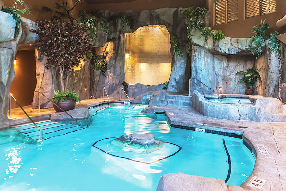 20468203_web1_grotto-spa