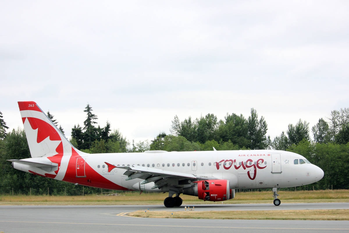 Air canada rouge clearance pet policy