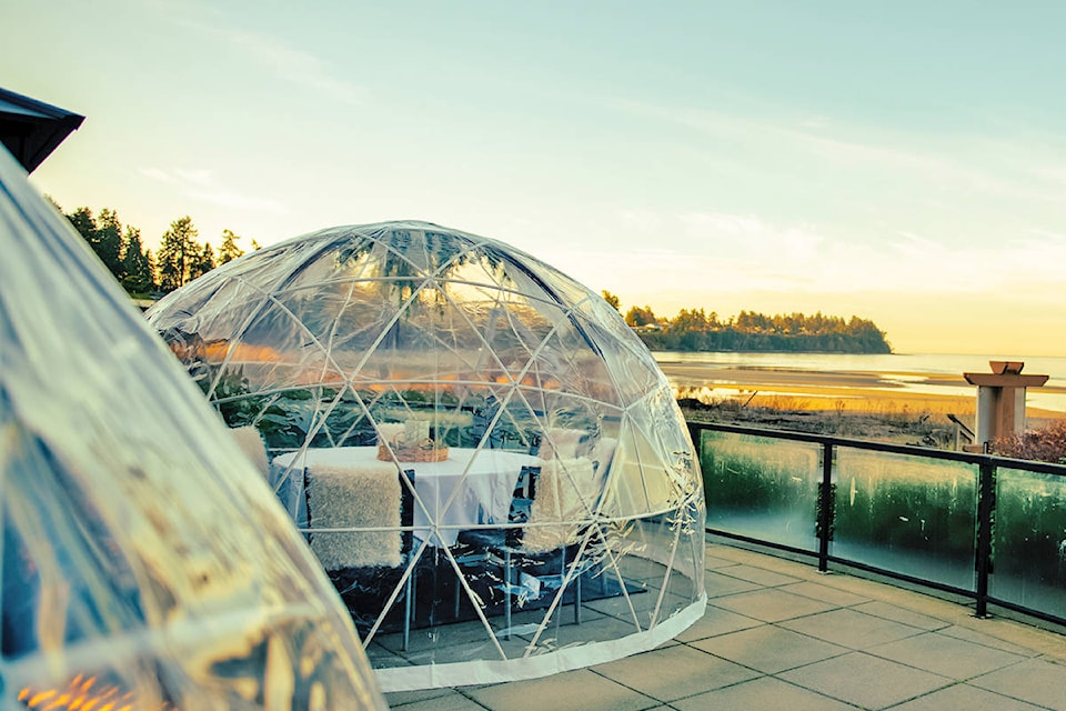 23782232_web1_201223-PQN-Beachside-Dome-Dining-Experience-DOMES_1