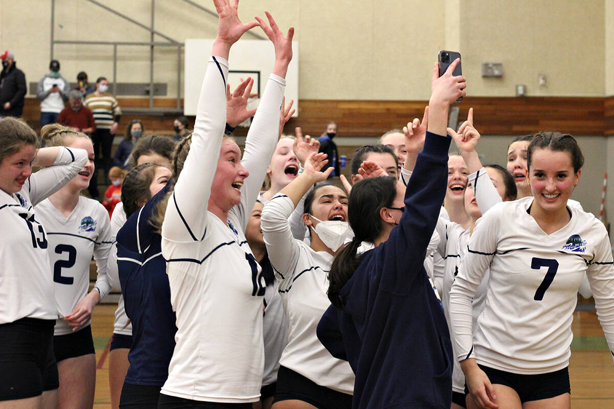 27490917_web1_copy_211215-NBU-provincial-volleyball-final-1_1