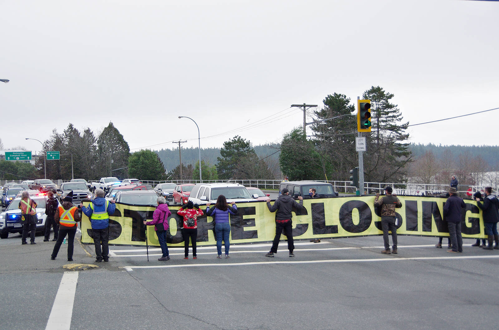 27849390_web1_220119-NBU-protest-old-growth-intersection_2