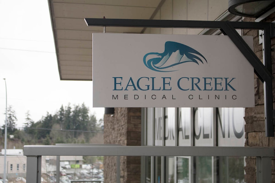 27876749_web1_220118-GNG-EagleCreek-clinicclosing_1