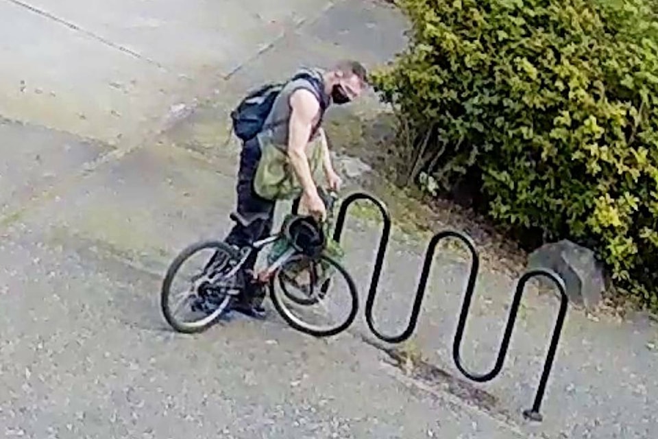 29507793_web1_220622-NBU-Bicycle-Thief-THIEF_1